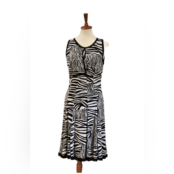 Zebra print sleeveless dress nwt small - Picture 2 of 7